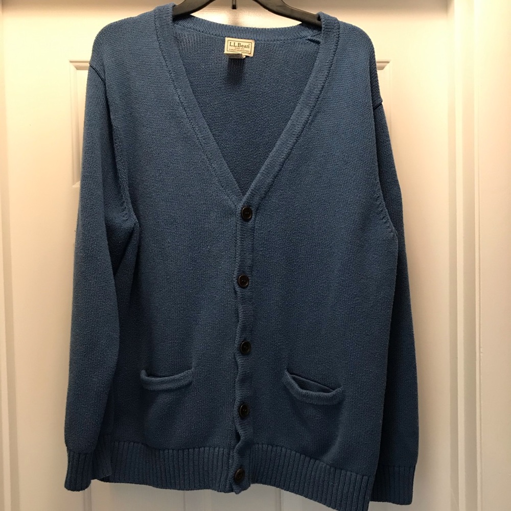 Men’s blue LL Bean cardigan sz Large